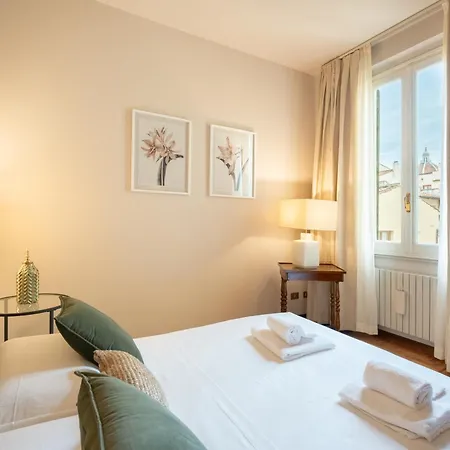 Via Panzani 16, 3th Floor - Antonella - Elegant & Spacious, 3-bedroom In Historic Center * Florence