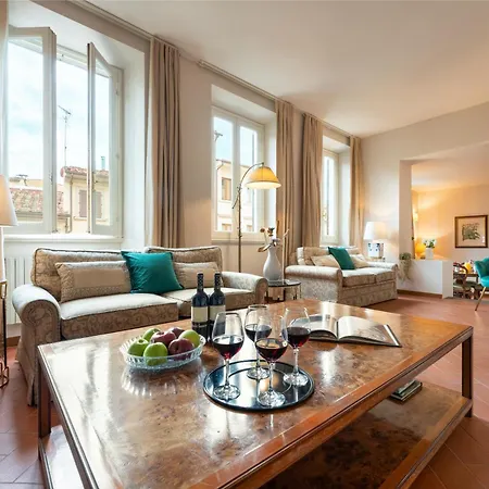 Apartment Via Panzani 16, 3th Floor - Antonella - Elegant & Spacious, 3-bedroom In Historic Center Florence