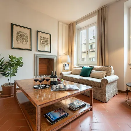 Via Panzani 16, 3th Floor - Antonella - Elegant & Spacious, 3-bedroom In Historic Center * Florence