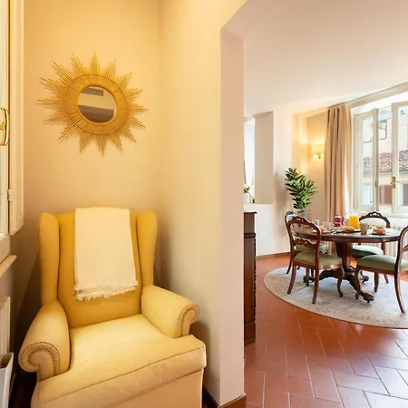 Via Panzani 16, 3rd Floor - Antonella - Elegant & Spacious, 3-bedroom In Historic Center شقة فلورنس