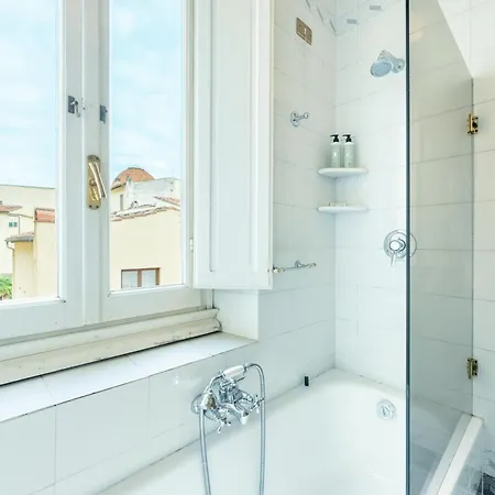 Via Panzani 16, 3th Floor - Antonella - Elegant & Spacious, 3-bedroom In Historic Center * Florence