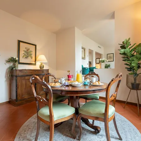 Apartment Via Panzani 16, 3th Floor - Antonella - Elegant & Spacious, 3-bedroom In Historic Center Florence